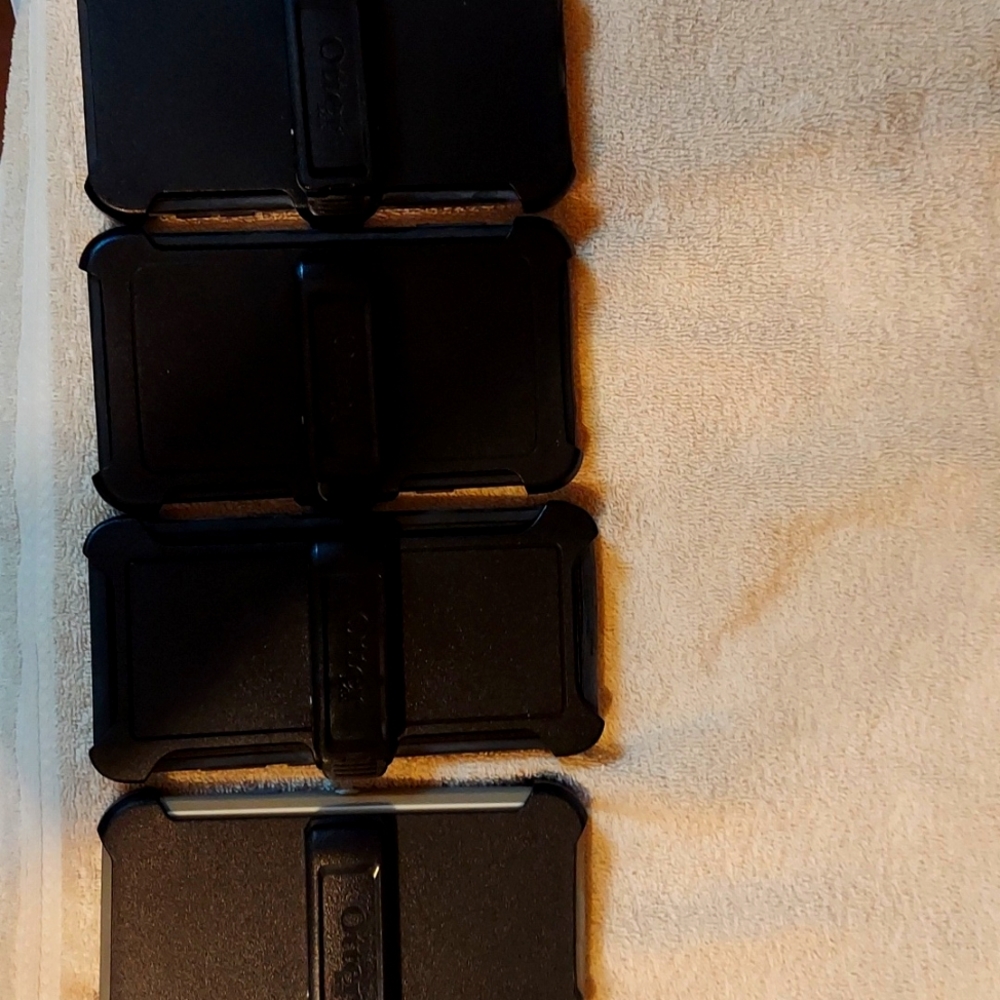 Otter Boxes (5 total)